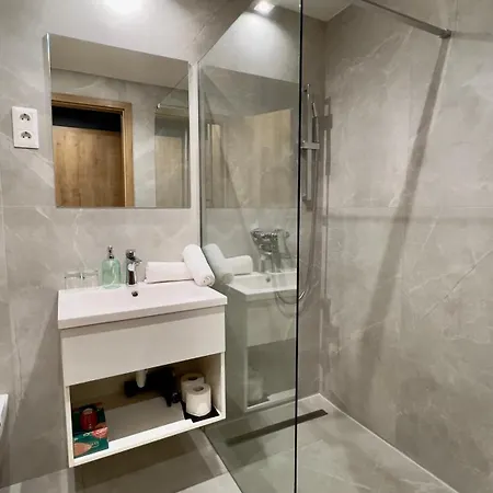 Apex Apartman * Sárvár